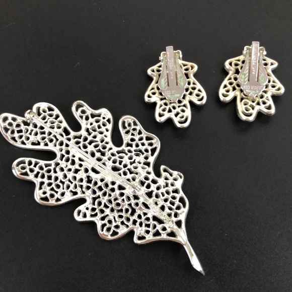 Sarah Coventry Silver Tone Leaf Clip Earring Pin Set - Picture 3 of 6